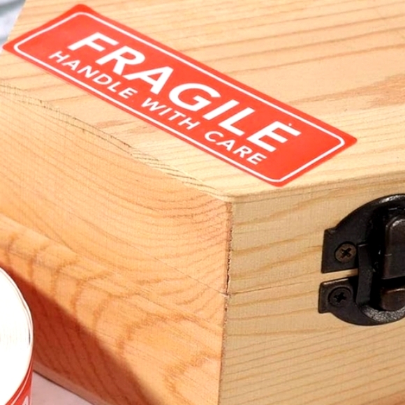 FRAGILE Handle w/Care 100 Count Mailing Shipping Moving Stickers NWT - Picture 9 of 12